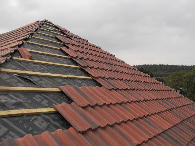 Wind Damage Roofing Services by Ace Pro roofing in Florida