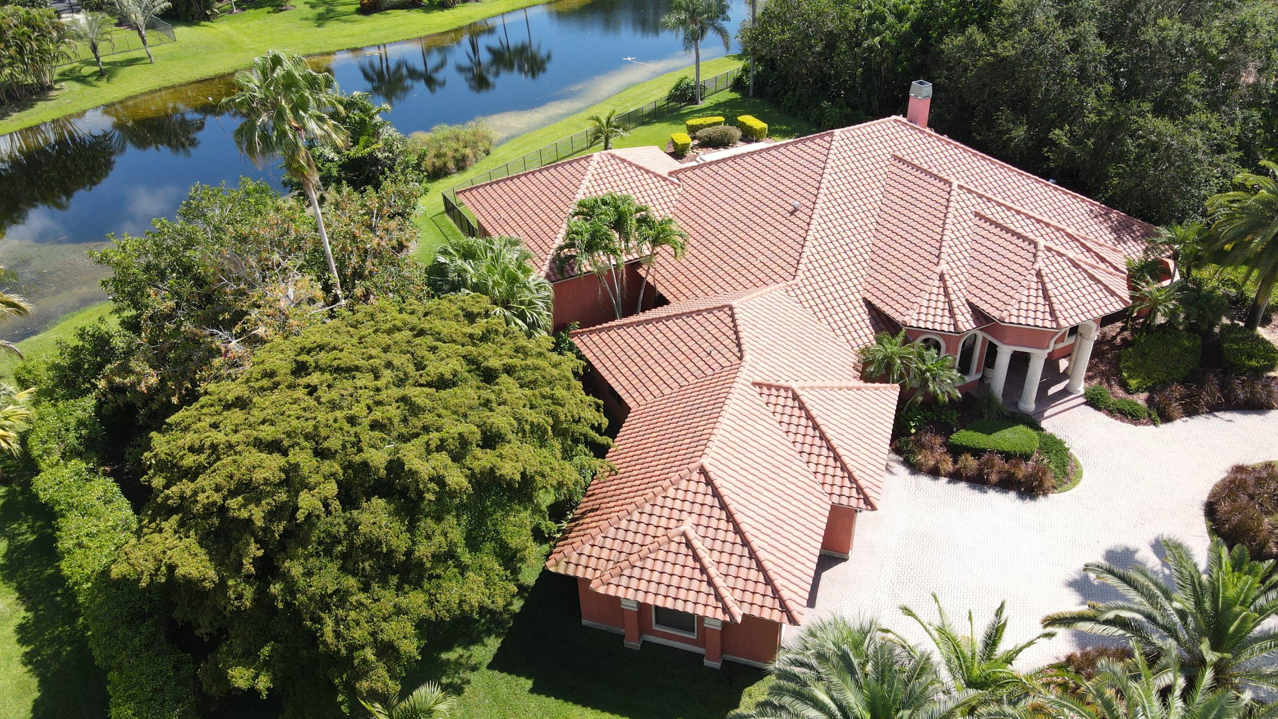 Tile Roofing Replacement services by Ace Pro roofing in Florida